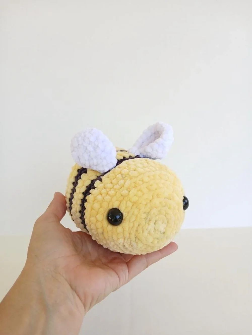 Handmade 5 inch crochet bee plushie - Picture 2 of 9